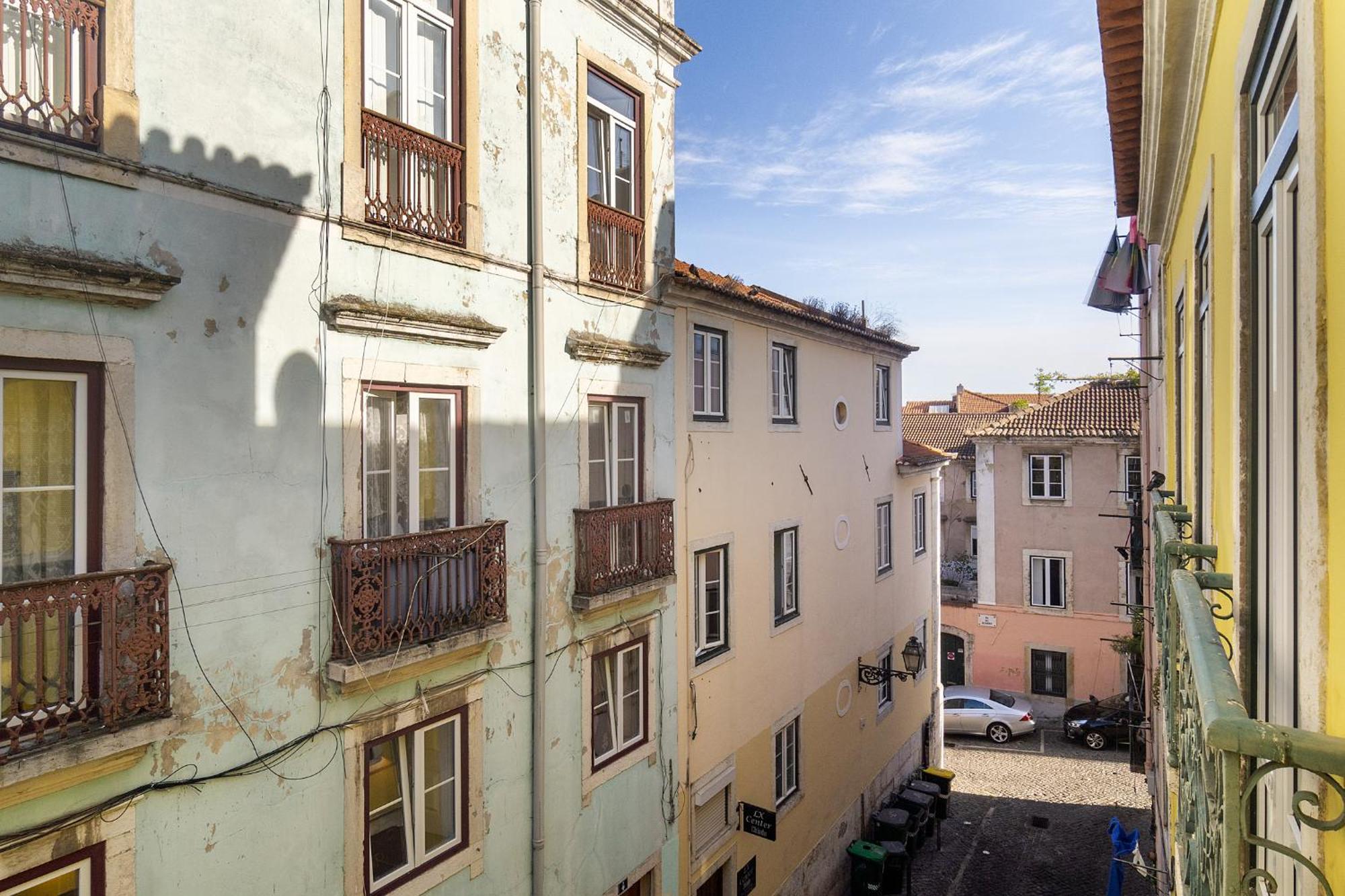 Whome Modern Retreat In Vibrant Bairro Alto ลิสบอน ภายนอก รูปภาพ